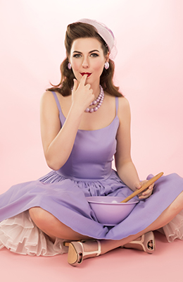 Lone Star Pin-up Themes - 1950s Housewife