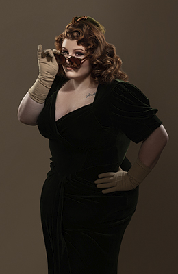 Lone Star Pin-up Themes - Vintage Vogue
