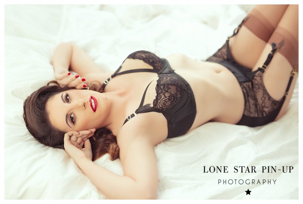 Lone Star Pin-up Manicure