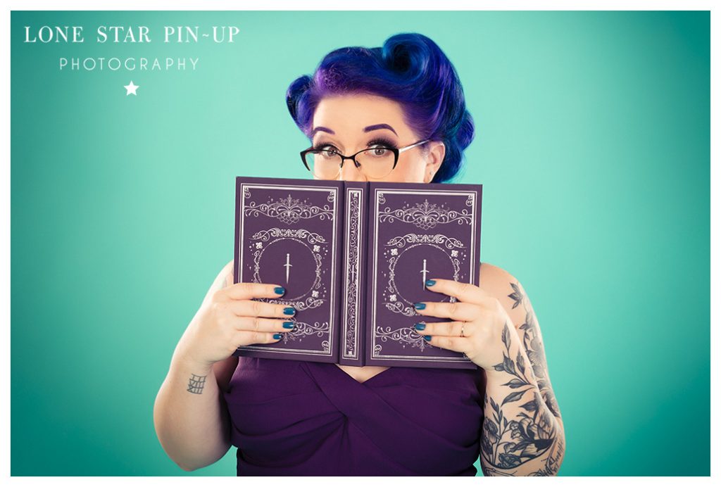 Lone Star Pin-up Manicure